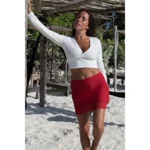 saia curta vermelha cintura cinto largo elástico tecido macio flexível renda floral bainha feminina ajuste confortável poliamida elastano